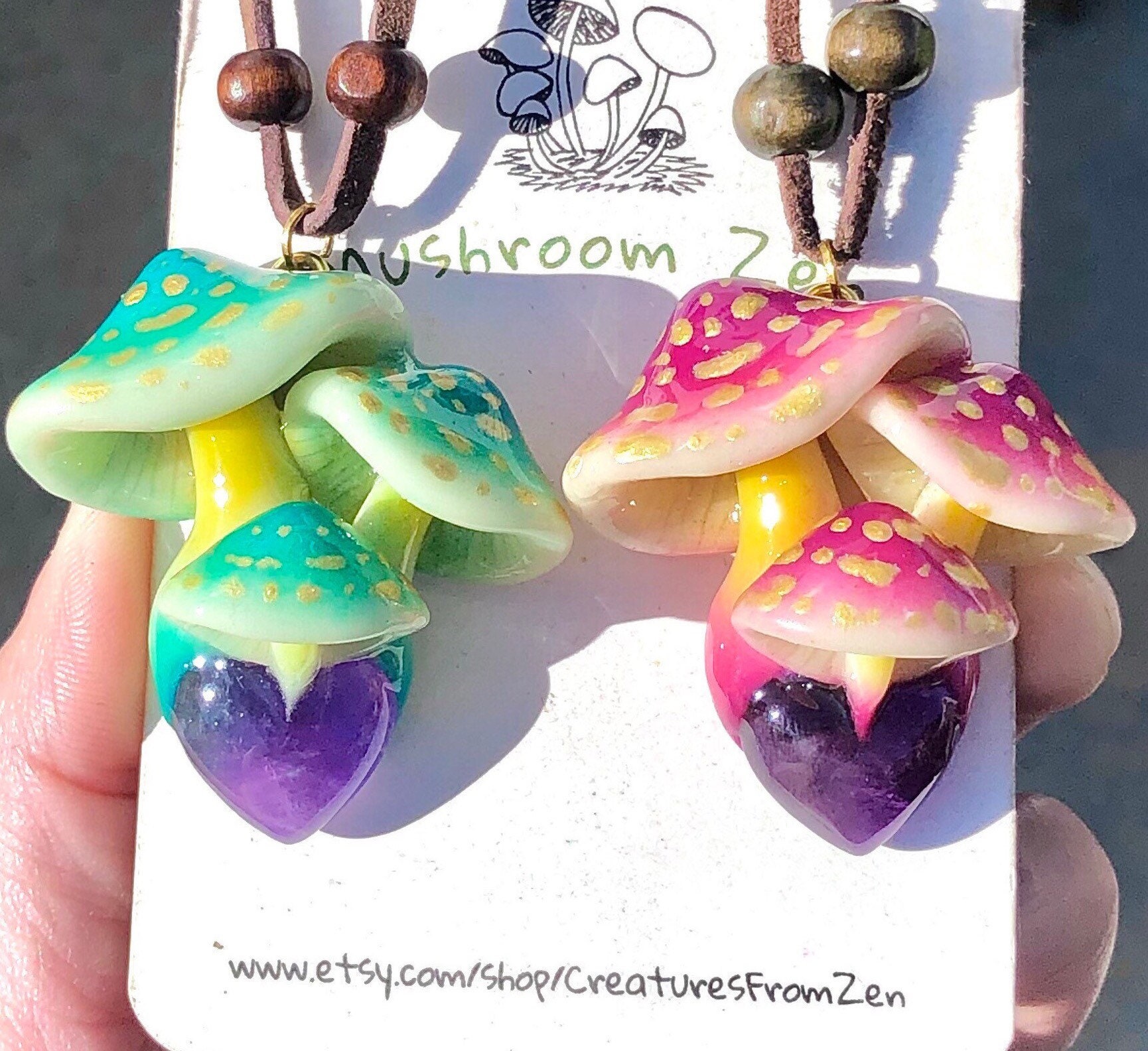 2 Anhänger Teilen Mit Ihrem Bestie-Set Petite Cute Cluster Glow in Dark Pilz Amethyst von CreaturesFromZen