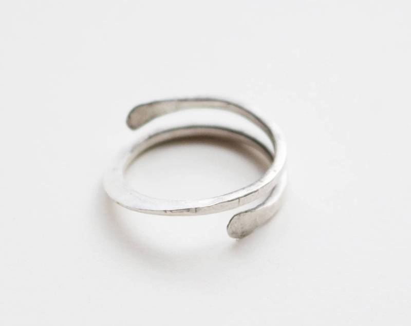 Verstellbare Silber Geschmiedete Draht Ringe Verstellbare Silber Geschmiedete Draht Ringe von CreaturesVirtue