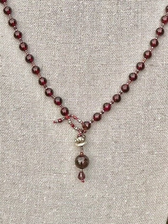 Granat Wickelarmband Oder Halskette | Armband Schmuck Edelstein Und Hämatit Perlenkette Granat Wickelarmband Oder Halskette | Armband Schmuck Edelstein Und Hämatit Perlenkette von CreekStoneGems
