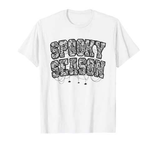 Gruselige Jahreszeit Halloween Spinnennetze Varsity Text Frauen Mädchen T-Shirt Gruselige Jahreszeit Halloween Spinnennetze Varsity Text Frauen Mädchen T-Shirt von Creepy Cute Spooky Halloween Vibes Shirt Company