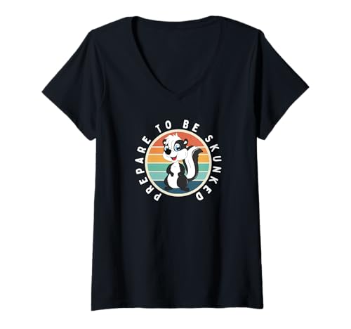 Damen Prepare to Be Skunked Lustiges Retro-Vintage-Kribbage T-Shirt mit V-Ausschnitt Damen Prepare to Be Skunked Lustiges Retro-Vintage-Kribbage T-Shirt mit V-Ausschnitt von Cribbage Gifts And Cribbage Boards Unique Designs