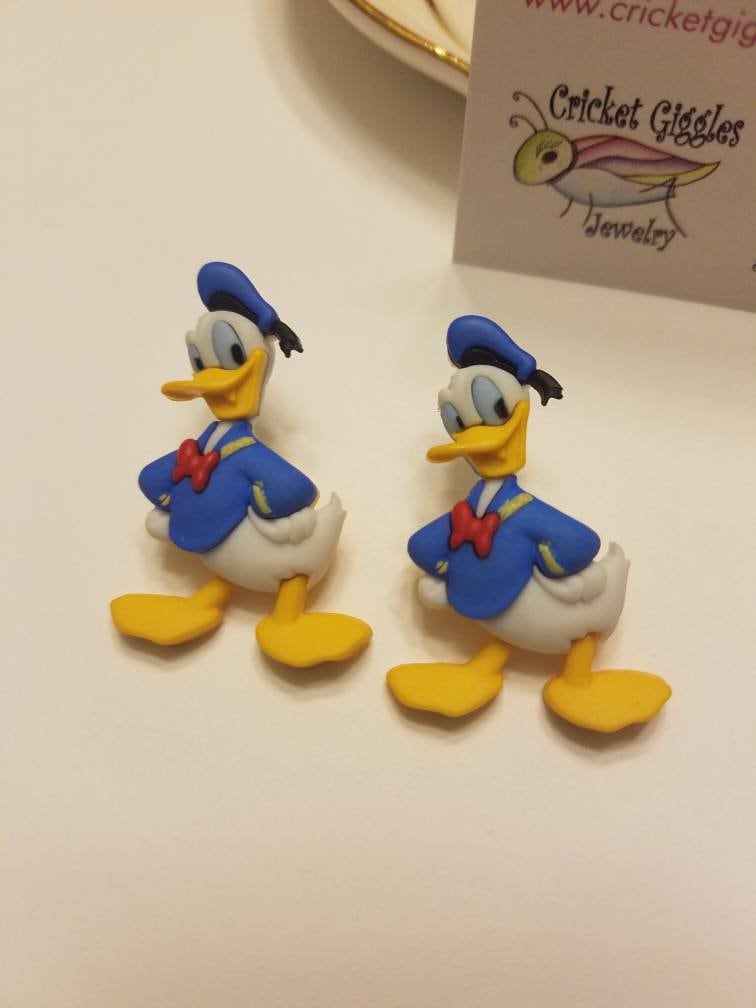 Donald Duck-Bolzen-Ohrringe von CricketGigglesGifts