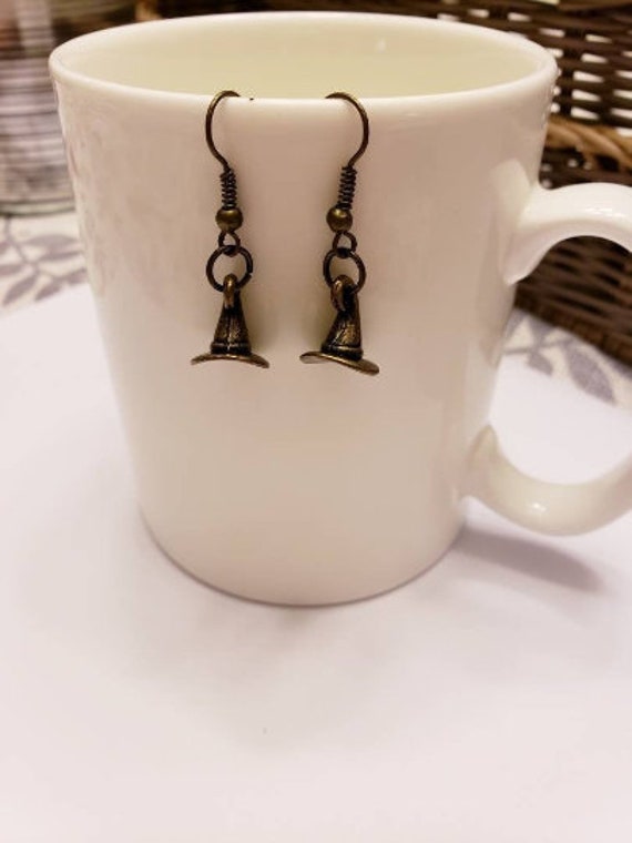 Hexenhut Anhänger Ohrringe von CricketGigglesGifts