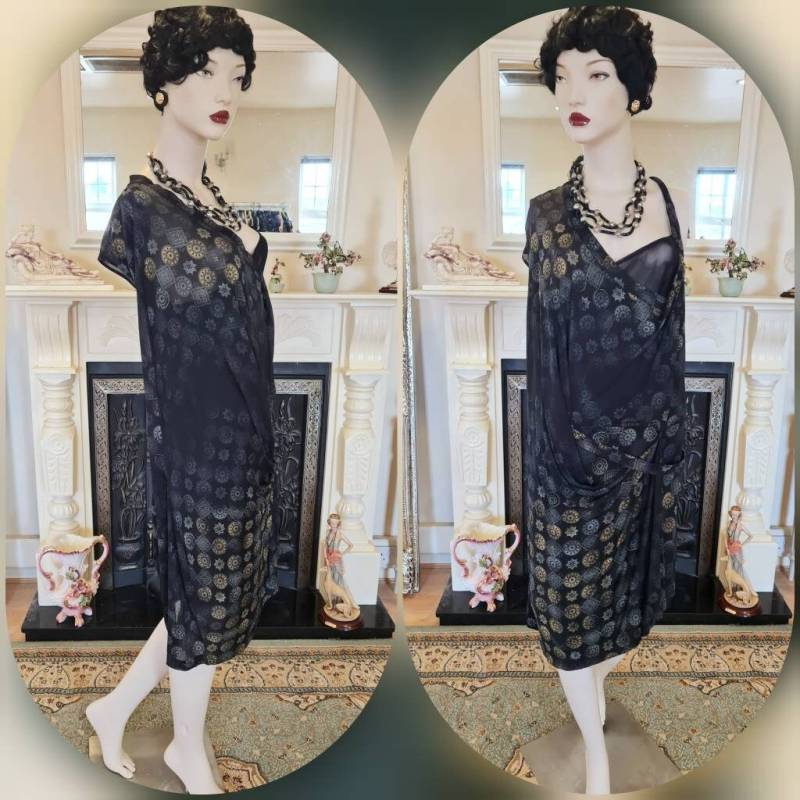 Art Deco Ombre Gold Silver 1920 Vintage Abendkleid Von Balenciaga Größe 36 Art Deco Ombre Gold Silver 1920 Vintage Abendkleid Von Balenciaga Größe 36 von CrimsonQueens