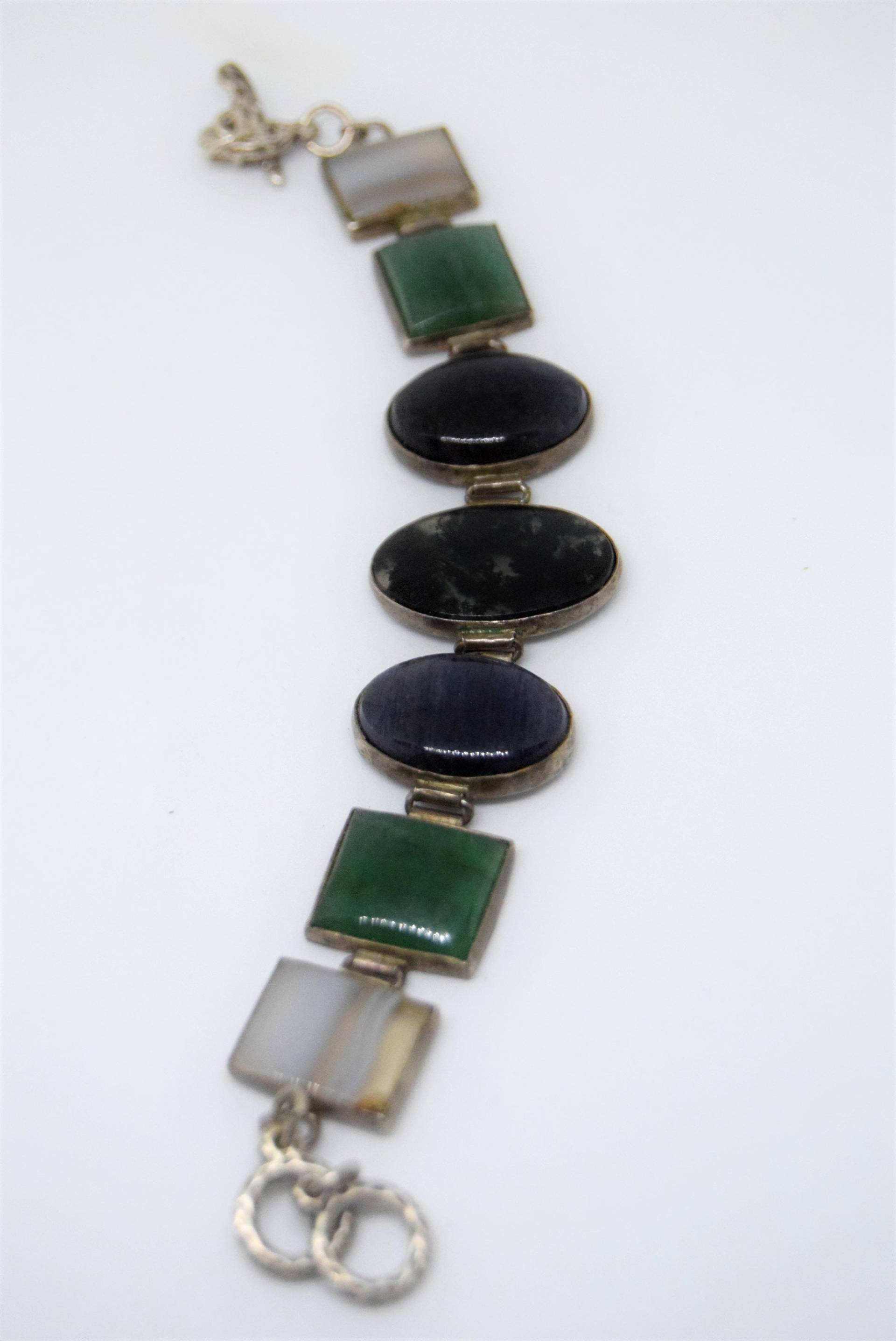 Art Deco Oval Und Quadrate Atemberaubendes Halbedelstein Lapiz Azuli Statement Armband von CrimsonQueens