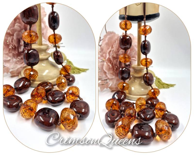 Wunderschöne Art Deco Kastanien Und Hochglanzpolierte Lucite Keramik Mit Chunky Statement Schwer Retro Halskette Wunderschöne Art Deco Kastanien Und Hochglanzpolierte Lucite Keramik Mit Chunky Statement Schwer Retro Halskette von CrimsonQueens