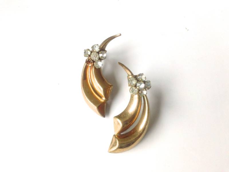 Art Deco Messing & Strass Dolch Ohrringe Antiker Seltener Modeschmuck von CrimsonVintique