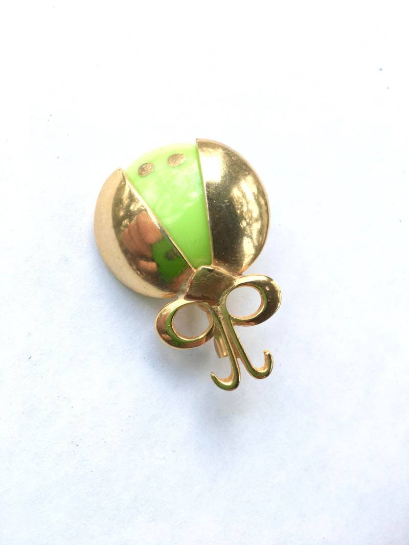 Grün & Gold Käfer Brosche Vintage Figur Modeschmuck von CrimsonVintique