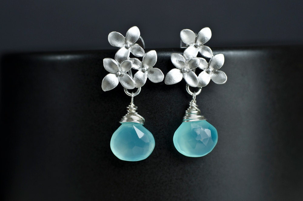 Aqua Blue Chalcedon Ohrringe, Silber Kirschblüten Ohrringe.925 Sterling Ohrring Post Aqua Blue Chalcedon Ohrringe, Silber Kirschblüten Ohrringe.925 Sterling Ohrring Post von CrinaJewelleryDesign