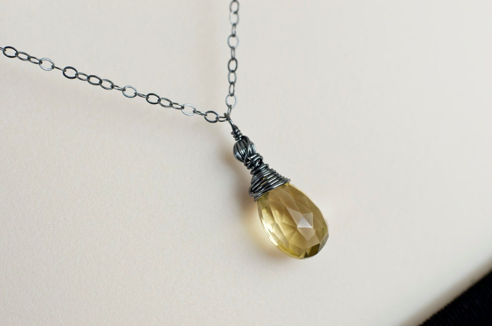 Bier-Quarz-Halskette, Sterling Silber Oxidiert, Goldene Bier Quartz Halskette, Draht Umwickelt Quarz Briolette Halskette Bier-Quarz-Halskette, Sterling Silber Oxidiert, Goldene Bier Quartz Halskette, Draht Umwickelt Quarz Briolette Halskette von CrinaJewelleryDesign