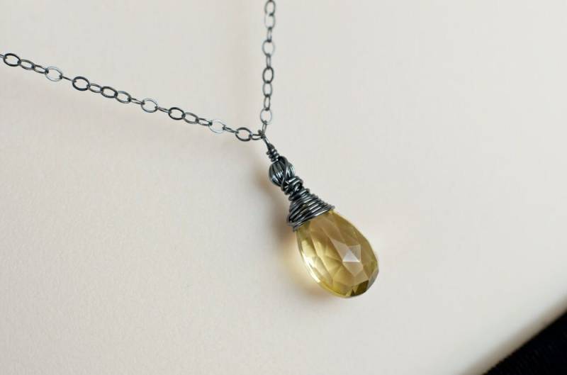 Bier-Quarz-Halskette, Sterling Silber Oxidiert, Goldene Bier Quartz Halskette, Draht Umwickelt Quarz Briolette Halskette Bier-Quarz-Halskette, Sterling Silber Oxidiert, Goldene Bier Quartz Halskette, Draht Umwickelt Quarz Briolette Halskette von CrinaJewelleryDesign