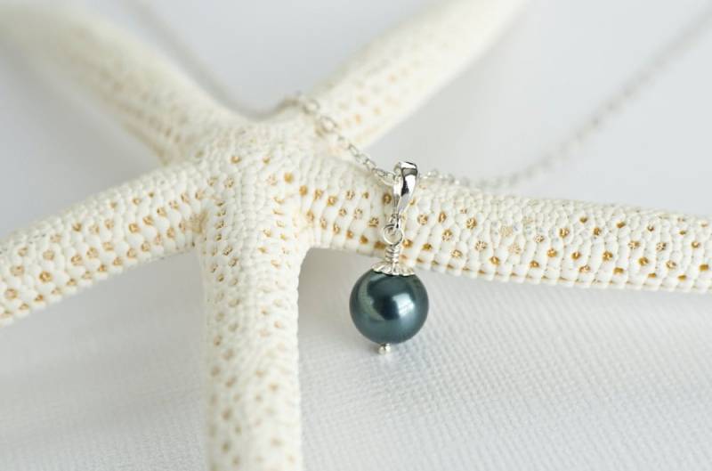 Brautjungfern Tahiti Swarovski Perlen Halskette Aus Sterlingsilber, Pfau Petrol Blau Perlenkette Brautjungfern Tahiti Swarovski Perlen Halskette Aus Sterlingsilber, Pfau Petrol Blau Perlenkette von CrinaJewelleryDesign