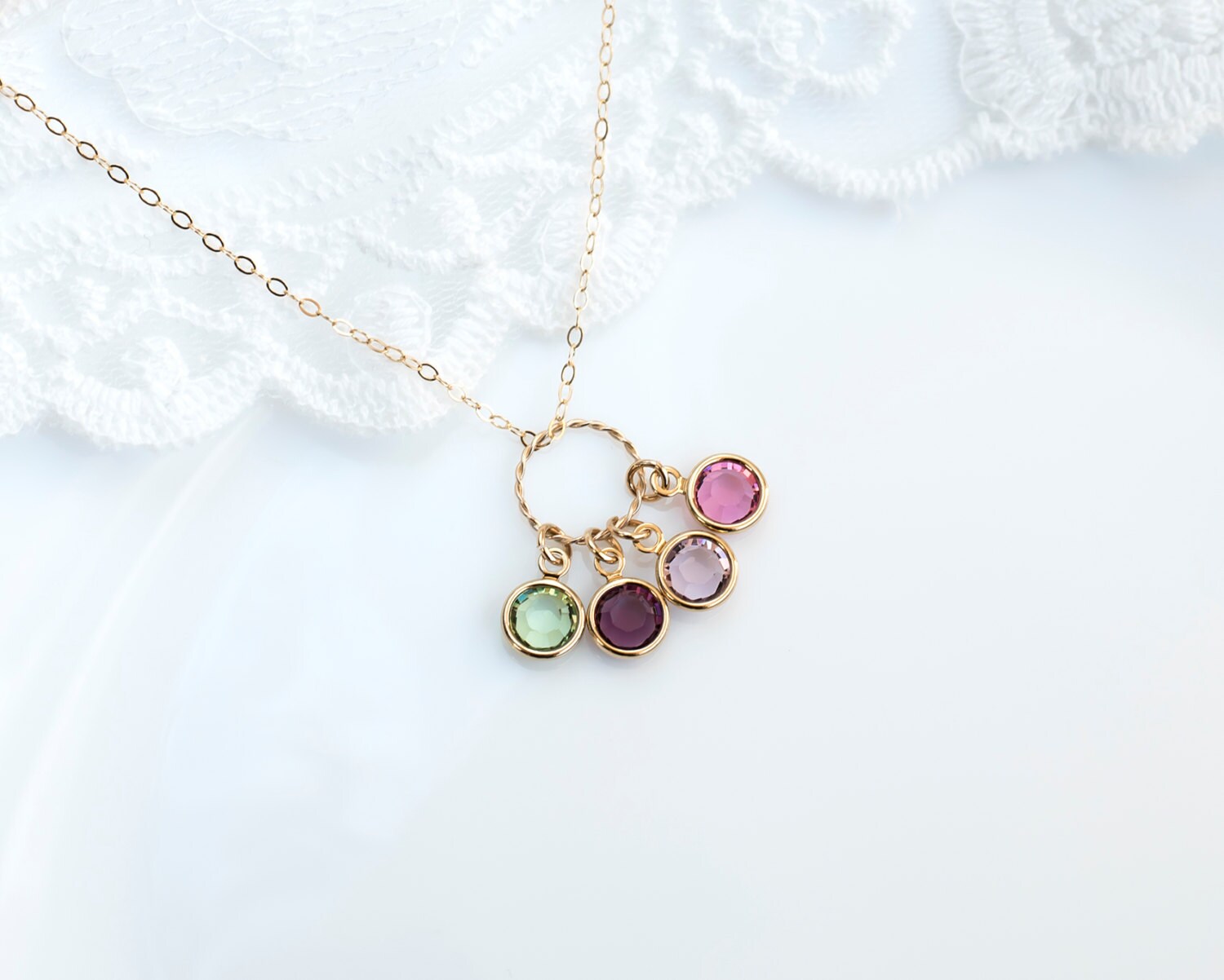 Geburtsstein Erste, Personalisierte Halskette, Swarovski Anhänger Familie, Mutter, Großmutter Geschenk, Birthstone Schmuck Geburtsstein Erste, Personalisierte Halskette, Swarovski Anhänger Familie, Mutter, Großmutter Geschenk, Birthstone Schmuck von CrinaJewelleryDesign