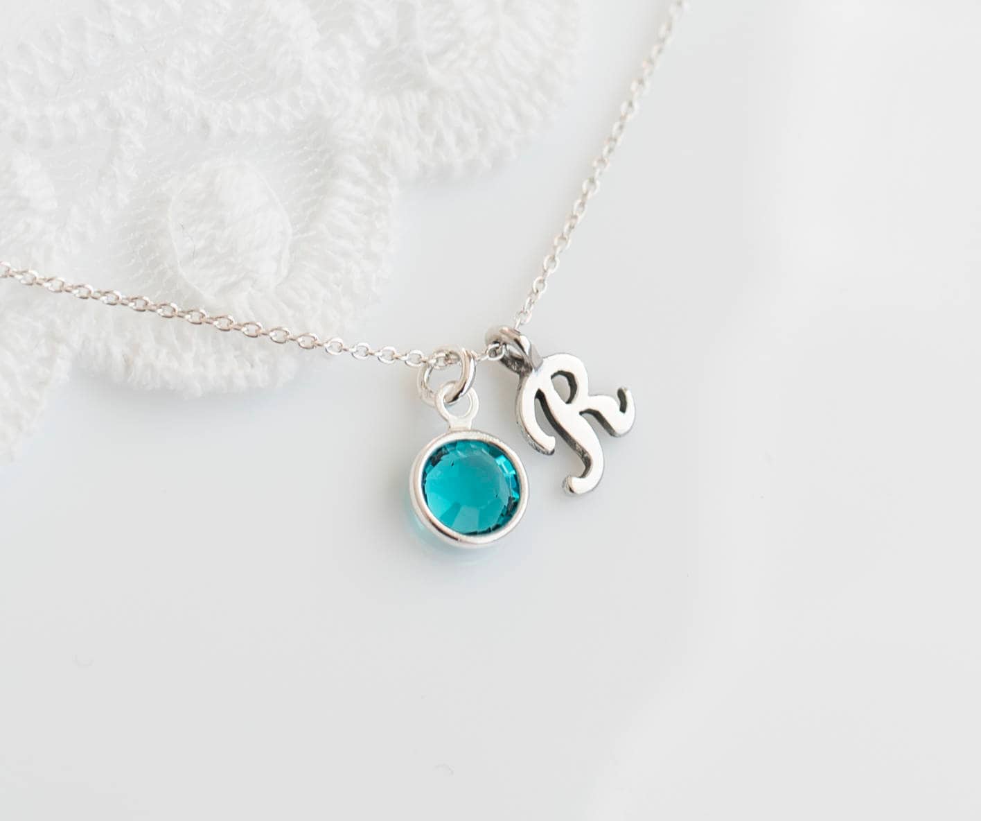 Geburtsstein Initial Halskette, Sterling Silber Personalisierte Monogramm Mutter, Großmutter Geschenk Geburtsstein Initial Halskette, Sterling Silber Personalisierte Monogramm Mutter, Großmutter Geschenk von CrinaJewelleryDesign