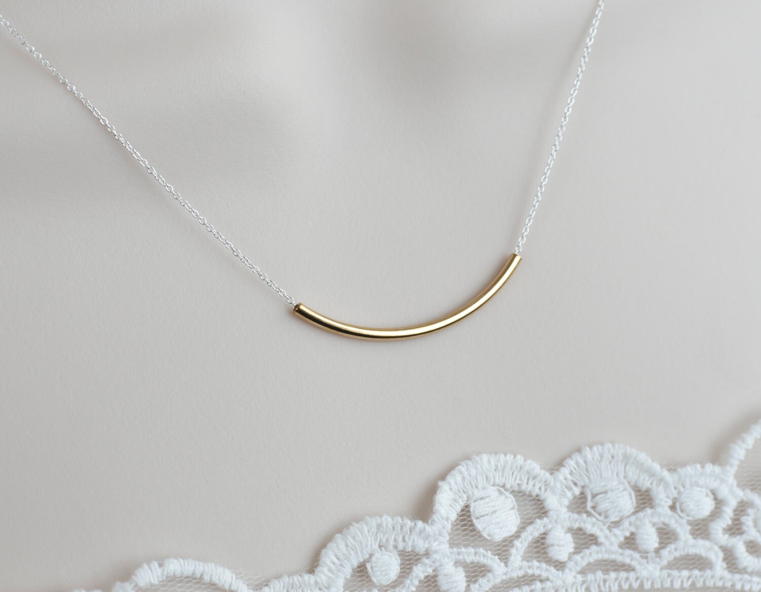 Gold Filled Schlauch Halskette Auf Sterling Silberkette, Alltag, Lässig, Einfach Und Moderne Gold Filled Schlauch Halskette Auf Sterling Silberkette, Alltag, Lässig, Einfach Und Moderne von CrinaJewelleryDesign