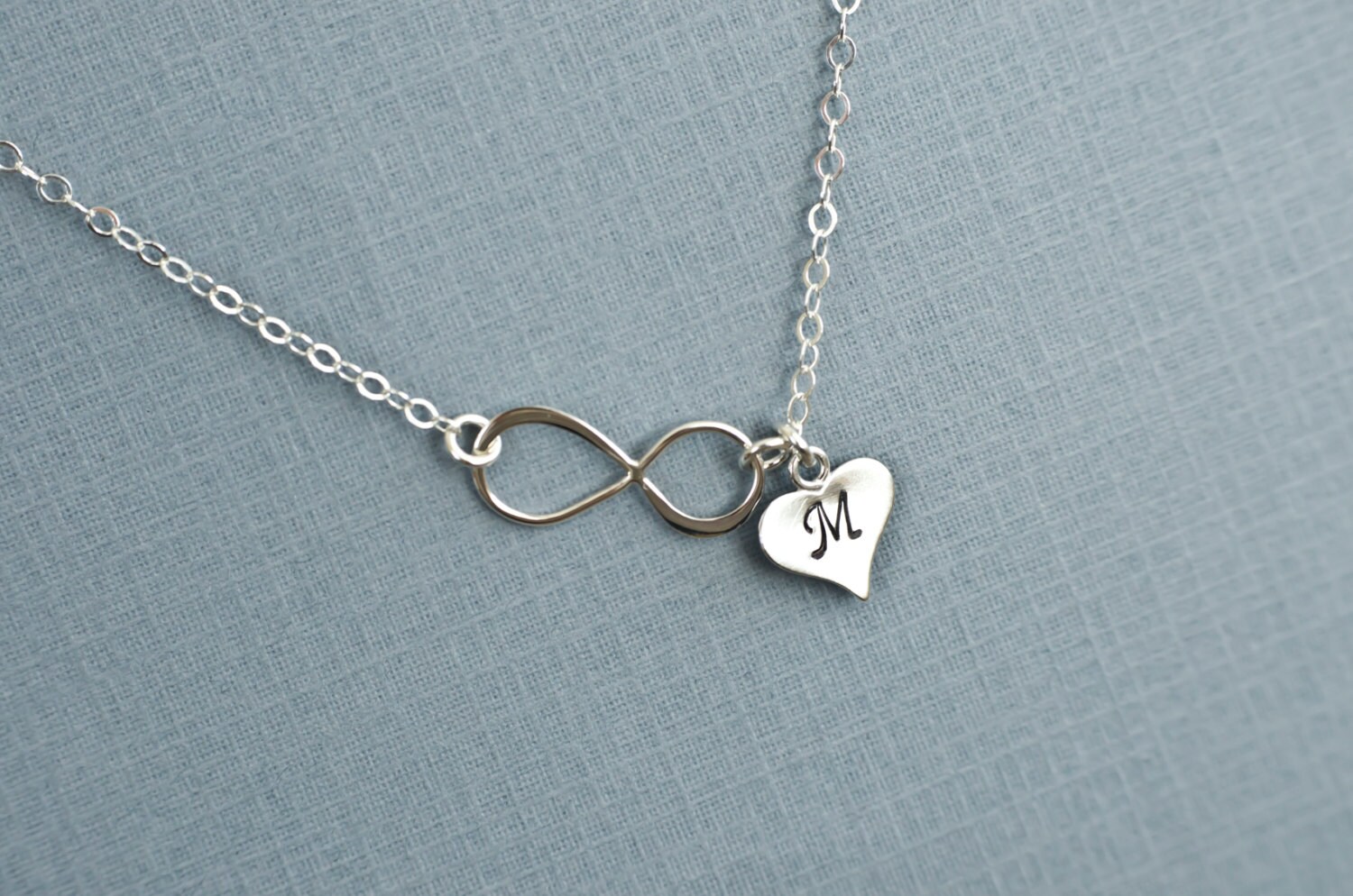 Infinity Erste Kette, Personalisiert, Infinity, Herz Initial Halskette, Sterling Silber, Personalisierte, Monogrammiert Modeschmuck Infinity Erste Kette, Personalisiert, Infinity, Herz Initial Halskette, Sterling Silber, Personalisierte, Monogrammiert Modeschmuck von CrinaJewelleryDesign
