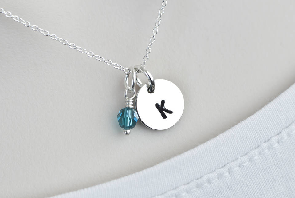 Initial Halskette, Birthstone Monogramm Erste Silberscheibe, Bis Zu 5 Scheibe Charme Silber, Personalisierten Schmuck, Mama Schwester Beste Initial Halskette, Birthstone Monogramm Erste Silberscheibe, Bis Zu 5 Scheibe Charme Silber, Personalisierten Schmuck, Mama Schwester Beste von CrinaJewelleryDesign