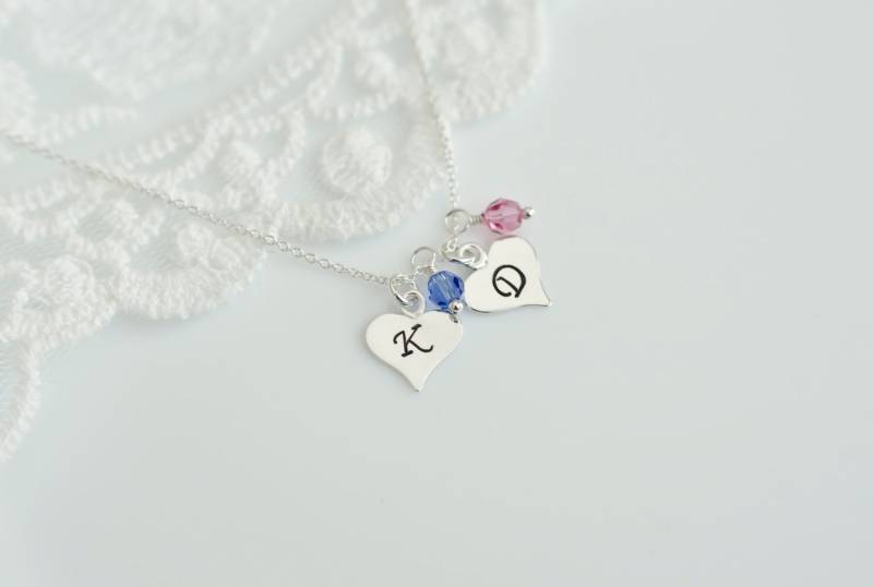 Initial Halskette, Mutter, Großmutter Birthstone Sterling Silber Herz Ursprünglichen Charme Und Swarovski Geburtsstein Halskette von CrinaJewelleryDesign