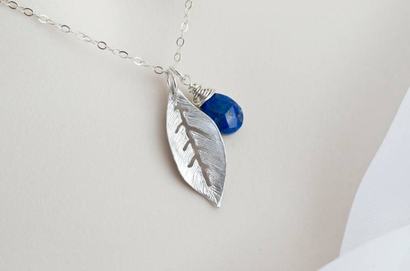 Lapislazuli Halskette, Und Rhodium Plattiert Blatt Brautjungfern Lapislazuli Halskette, Und Rhodium Plattiert Blatt Brautjungfern von CrinaJewelleryDesign