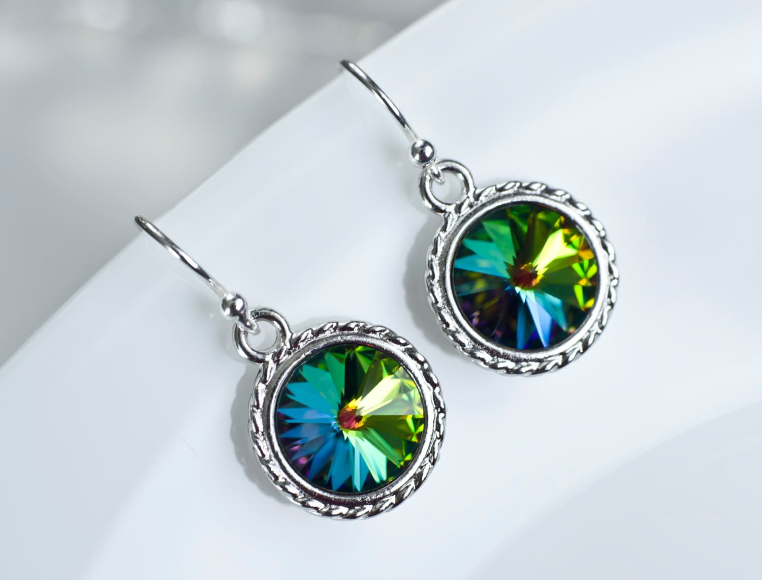 Regenbogen Vitrail Swarovski Kristall Rivoli Ohrringe, Regenbogen, Kristall, Mehrfarbige Regenbogen Vitrail Swarovski Kristall Rivoli Ohrringe, Regenbogen, Kristall, Mehrfarbige von CrinaJewelleryDesign