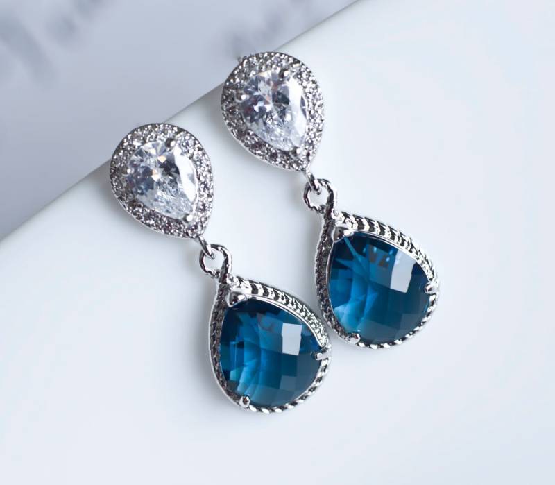 Saphir Braut Ohrringe, Blaue Brautjungfern Etwas Blaues Brautschmuck, Brautschmuck von CrinaJewelleryDesign