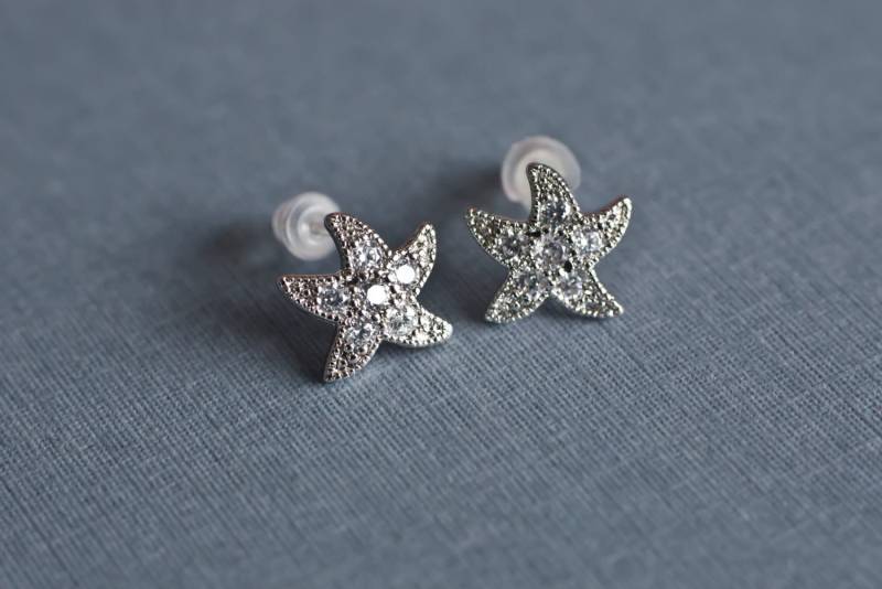 Seestern Ohrringe, Sternfisch Rhodiniert Zirkonia Pave Einstellung Braut Brautjungfern Hochzeit Ziel Ohrringe Seestern Ohrringe, Sternfisch Rhodiniert Zirkonia Pave Einstellung Braut Brautjungfern Hochzeit Ziel Ohrringe von CrinaJewelleryDesign
