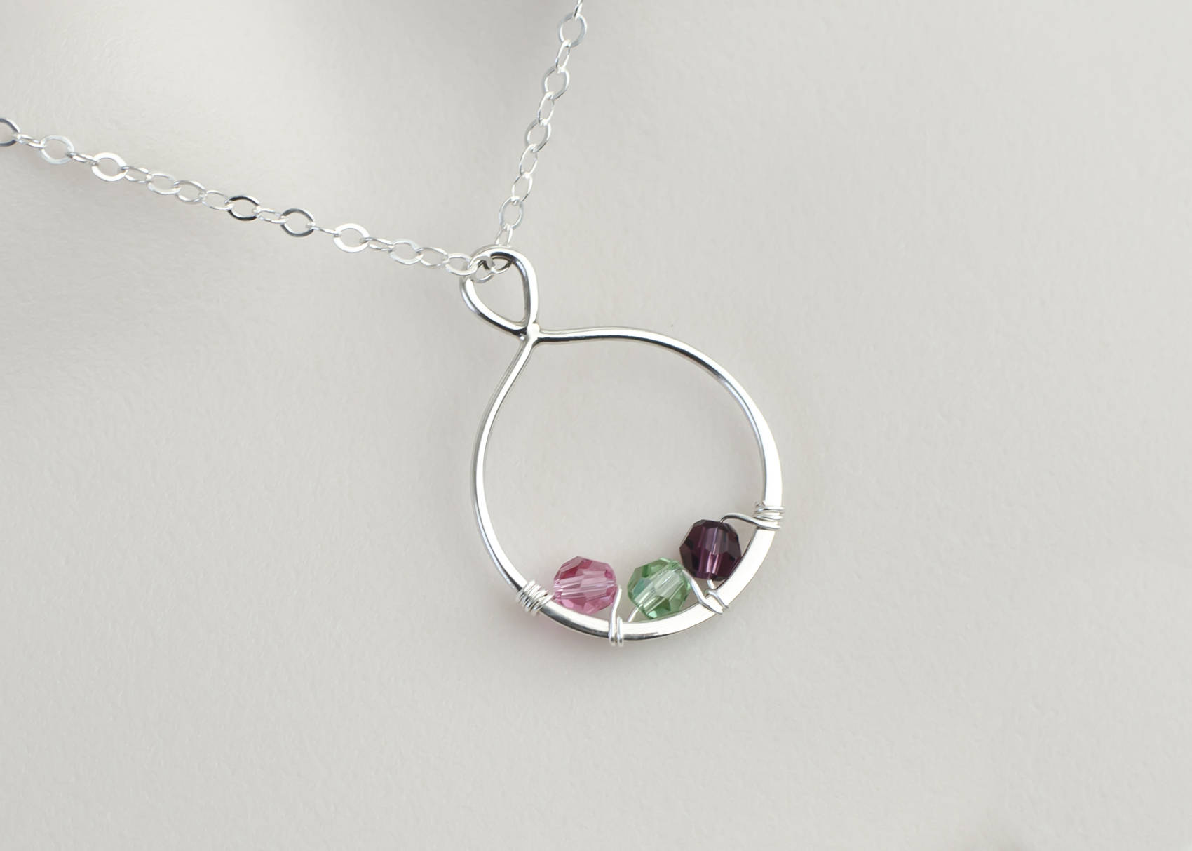 Unendlich Halskette, Unendlichkeit Geburtsstein Swarovski Personalisiertes Geschenk, Mutter Großmutter Halskette Unendlich Halskette, Unendlichkeit Geburtsstein Swarovski Personalisiertes Geschenk, Mutter Großmutter Halskette von CrinaJewelleryDesign