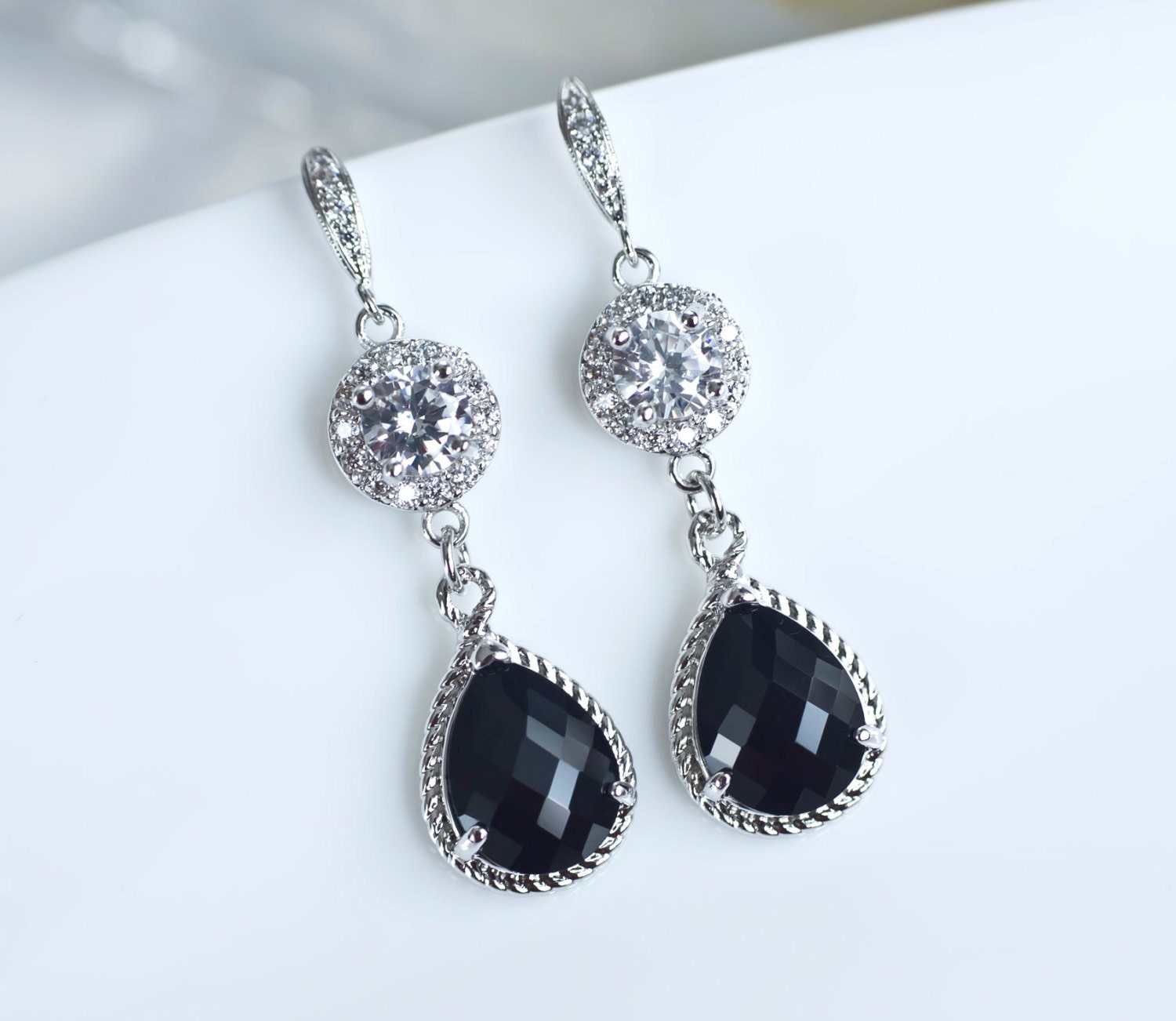 Zirkonia Schwarz Ohrringe, Brautjungfern, Schwarze Baumeln Prom, Mutter Der Brautohrringe Zirkonia Schwarz Ohrringe, Brautjungfern, Schwarze Baumeln Prom, Mutter Der Brautohrringe von CrinaJewelleryDesign