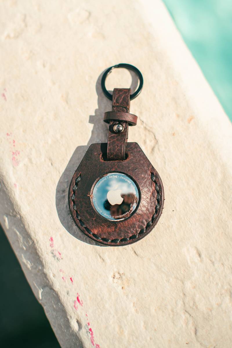 Schlüsseltasche Für Apple Airtag - Der Begleiter Mki von CrisisLeather