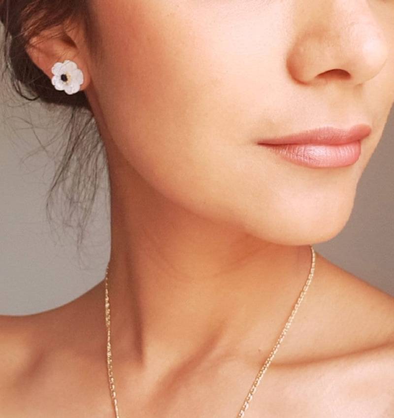 Perlmuttblume Mit Zirkonia/Modifizierbarem Ohrring Perlmuttblume Mit Zirkonia/Modifizierbarem Ohrring von CristinaArnoldJoyas