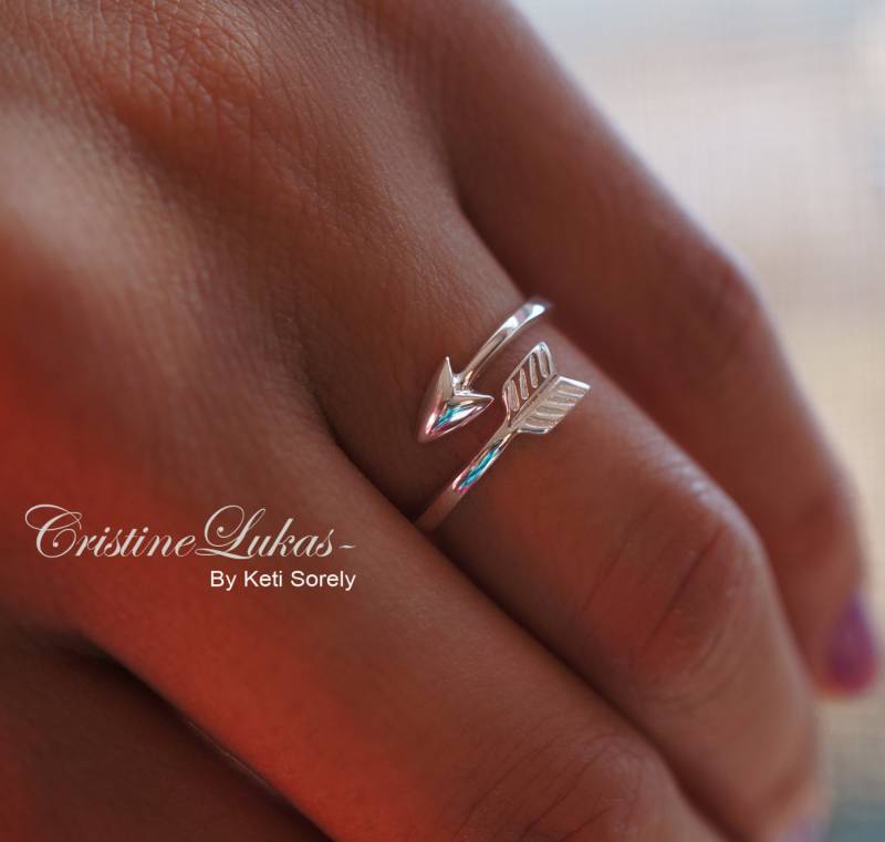Seitlicher Pfeil Ring - Promi Style Doppelter Wickelpfeil Verstellbarer Midi Sterling Silber, Gelb Oder Roségold von CristineLukas
