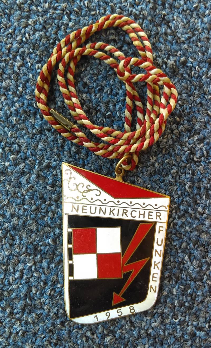 Karneval, Karnevalsverein Neunkirchen Funken 1958. Antike Deutschland Medaille, Abzeichen Karneval, Karnevalsverein Neunkirchen Funken 1958. Antike Deutschland Medaille, Abzeichen von Croata