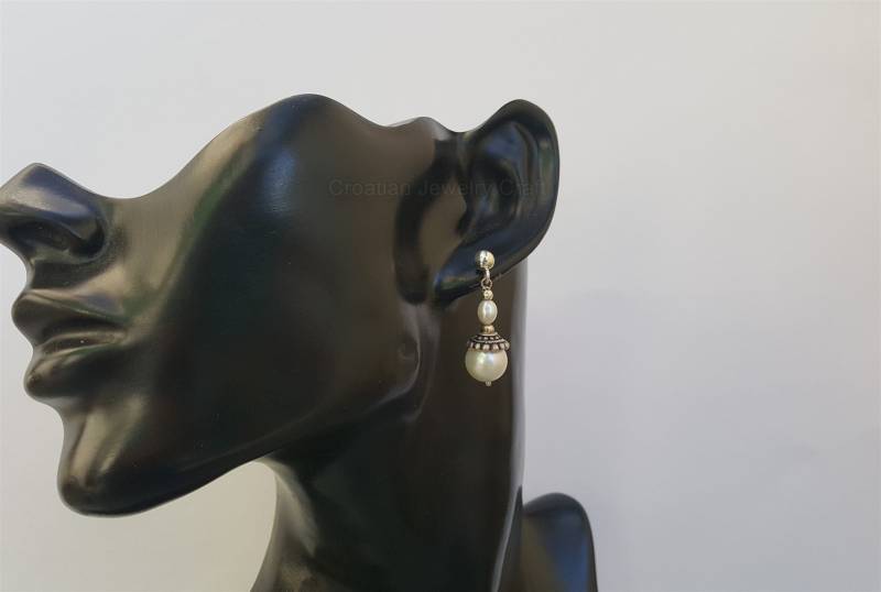 Weiße Süßwasserperle Ohrringe, Einfache Perle Baumeln Sterling Silber Brautjungfer Schmuck, Natürlicher Perlen Schmuck von CroatianJewelryCraft