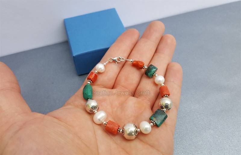 Buntes Multi Edelstein Armband | Türkis & Lapis Lazuli , Rote Koralle Armband, Weiße Perlen Edel Buntes Multi Edelstein Armband | Türkis & Lapis Lazuli , Rote Koralle Armband, Weiße Perlen Edel von CroatianJewelryShop