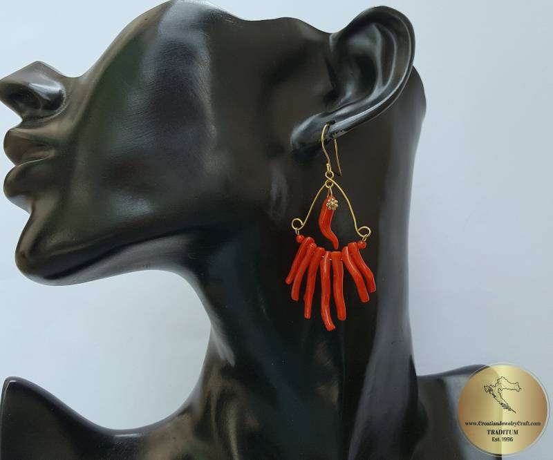 Rote Koralle Ohrringe, Massive 14K Gold Statement Unikat Kronleuchter Handgefertigter Braut Ohrring Rote Koralle Ohrringe, Massive 14K Gold Statement Unikat Kronleuchter Handgefertigter Braut Ohrring von CroatianJewelryShop