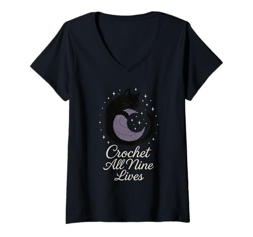 Damen Lustiges Häkelgarn mit Katzenmotiv, für Liebhaber von Witzen, Humor, handgefertigt T-Shirt mit V-Ausschnitt Damen Lustiges Häkelgarn mit Katzenmotiv, für Liebhaber von Witzen, Humor, handgefertigt T-Shirt mit V-Ausschnitt von Crochet Cat Mom Gift Yarn Lover Funny Crafting