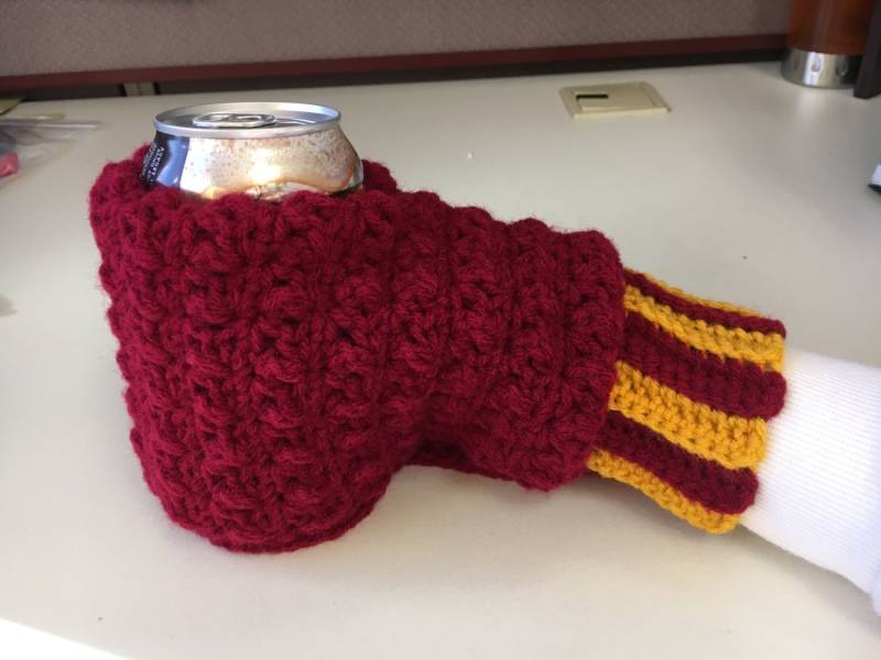 Gehäkelte Bier Mitte Acryl Trink Handschuh, Tailgate Sport Geschenk Gehäkelte Bier Mitte Acryl Trink Handschuh, Tailgate Sport Geschenk von CrochetCenter