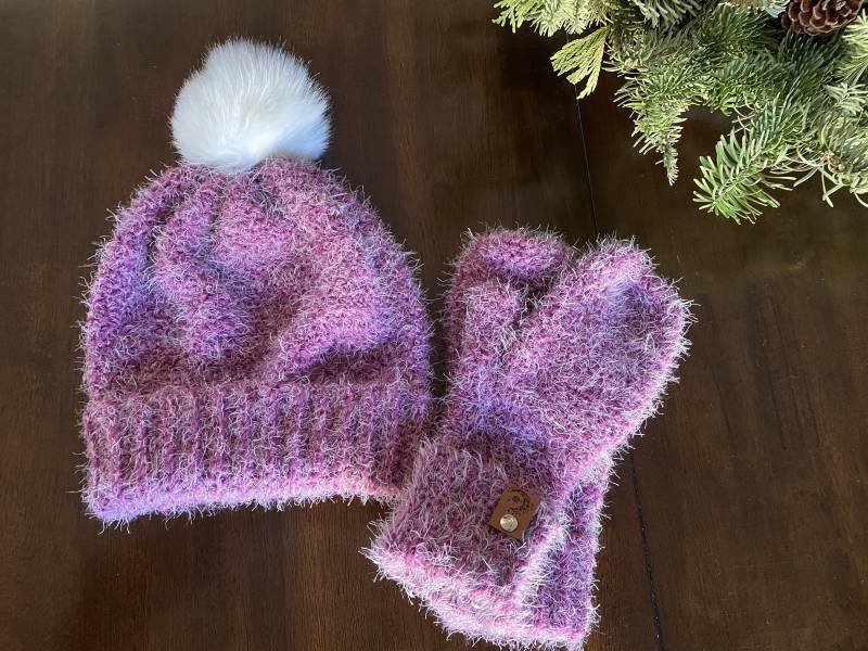Handgefertigte Häkeln Wintermütze Und Handschuhe Set Erwachsene Größe von CrochetCenter