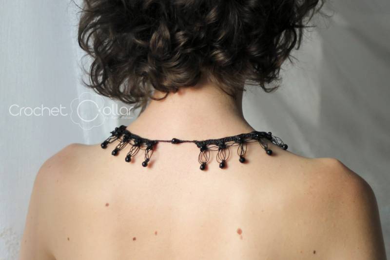 Schwarze Perlen Gehäkelt, Boho-stil, Zarte Kette von CrochetCosyGoods