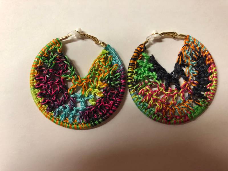 Multi-Color Häkeln Ohrringe von CrochetCousin