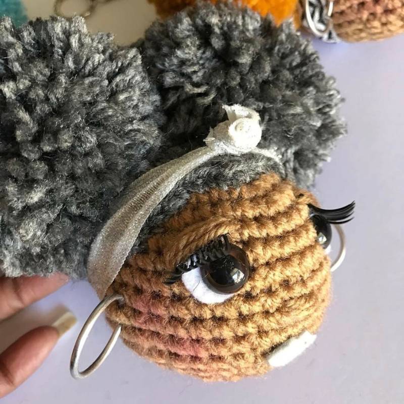 2 Afro-Puff Häkeln Schmusebären Schlüsselanhänger 2 Afro-Puff Häkeln Schmusebären Schlüsselanhänger von CrochetCuddlerss