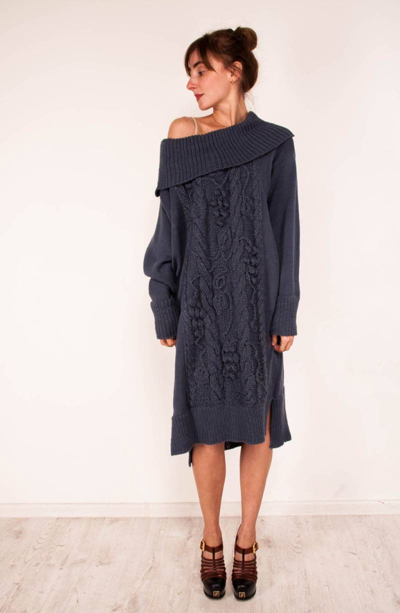 Cable Knit Kleid Alpaka Blauen Minikleid Handgemacht Winterkleid Ab Schulter Oversize Häkeln Sweatshirt Blau Häkelkleid von CrochetDressTalita