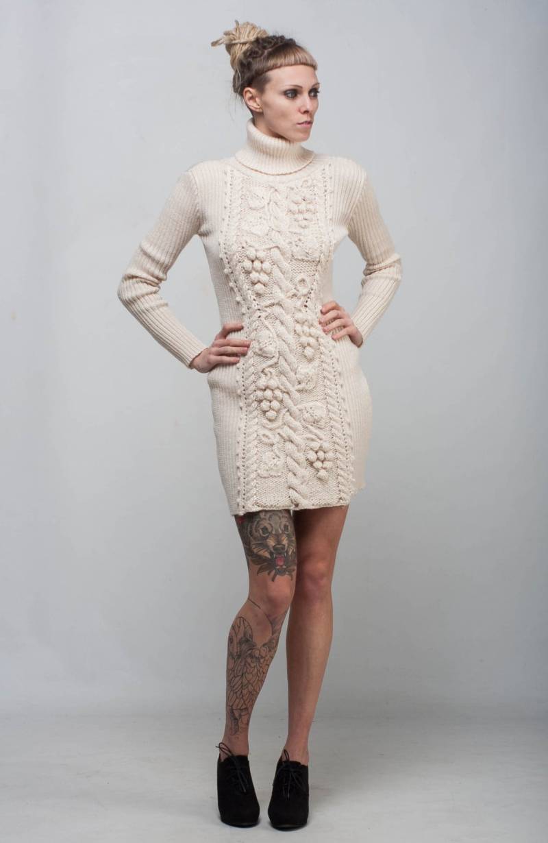 Cable Knit Kleid Mantel Elfenbeinweiß Handgemacht Winter Rollkragen Wolle Langarm Sweatshirt Häkeln Cremig Häkelkleid von CrochetDressTalita