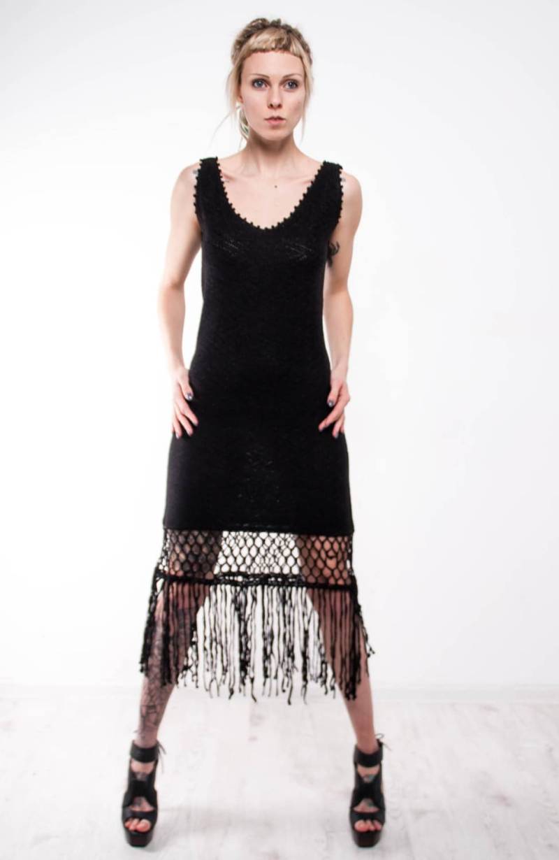 Gehäkeltes Kleid Schwarz Häkeln Kleine Schwarze Lacy Rand Dress Handmade Viskose Minikleid. Vintage von CrochetDressTalita