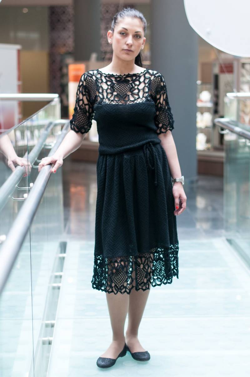 Häkeln Sie Schwarz Kleid Gestrickt Gehäkelt Kleine Schwarze Handgemachte Viskose Abendkleid Trendy Openwork Kleidungsstück Lacy Midi von CrochetDressTalita