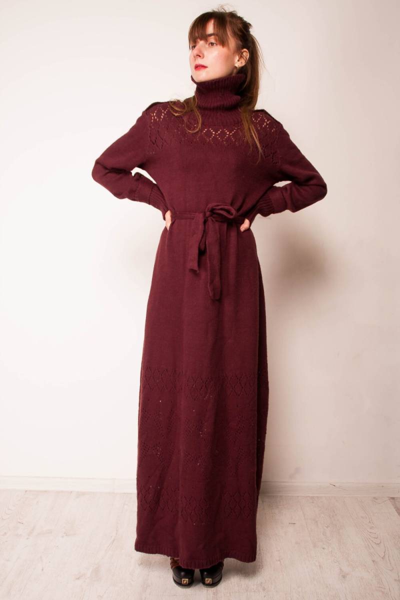 Marsala Crochet Kleid Maxikleid Stricken Bordeaux Maroon Handmade Wollkleid Cocktail Langarm von CrochetDressTalita