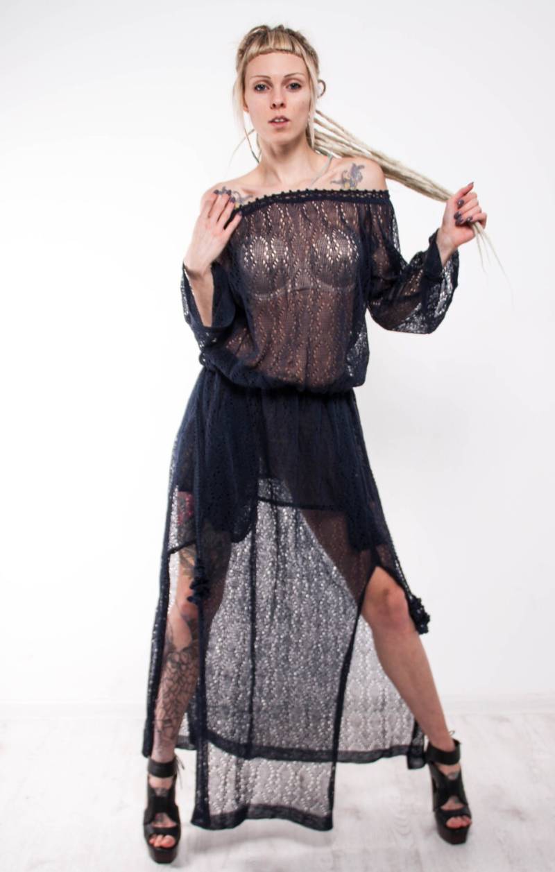 Maxi-Kleid Stricken Maxi Häkelkleid Ab Schulter Marine-Kleid, Das Kleid Langarm Blau Spitzen Schlitze Taschen Boden von CrochetDressTalita