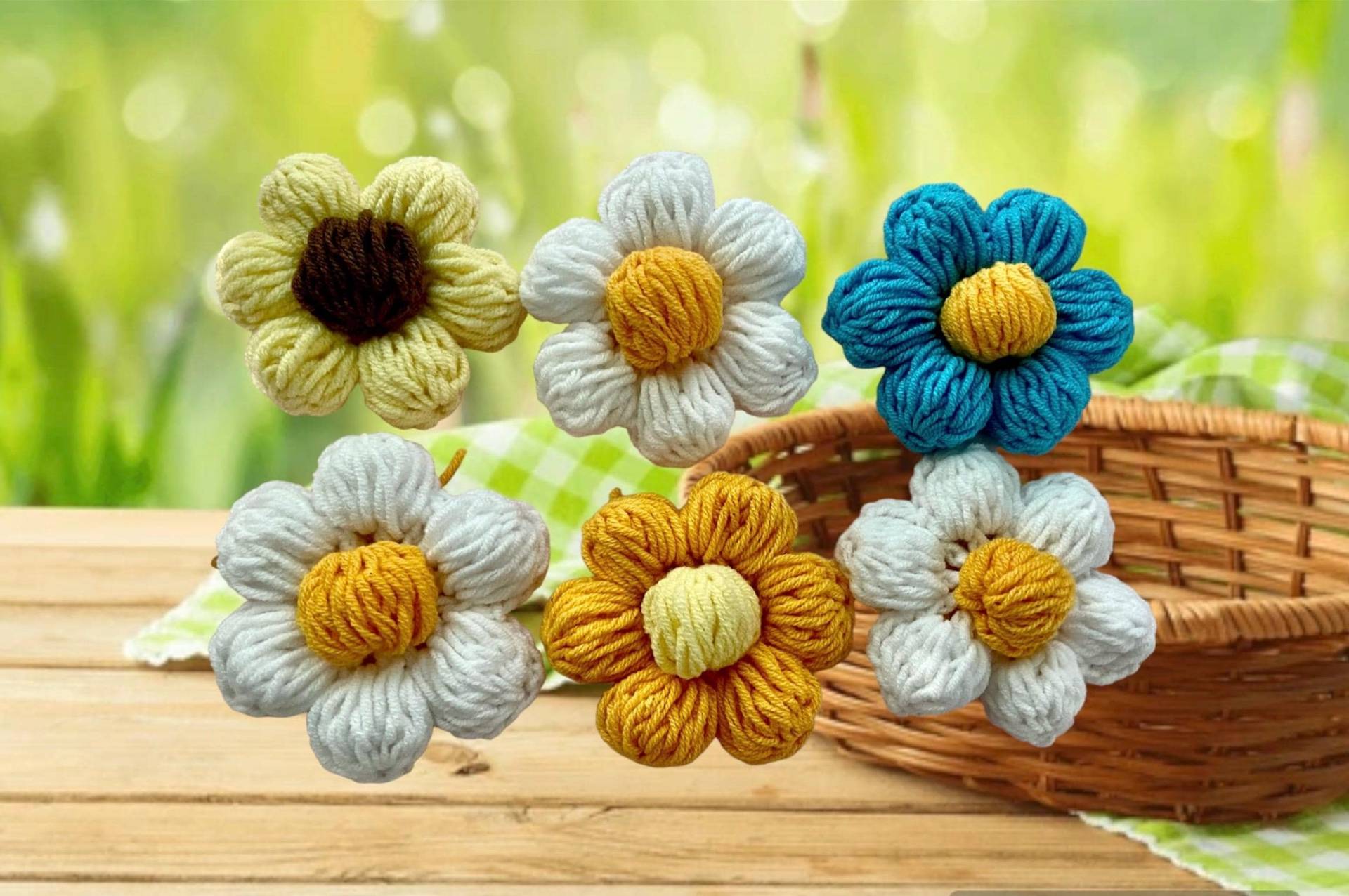 10 Stück Gehäkelte Daisy Blumen Applikation Cardigan Mini Pullover Geschenk Für Sie Handgestrickte 3D Flowers Häkelblume von CrochetKnitCraft