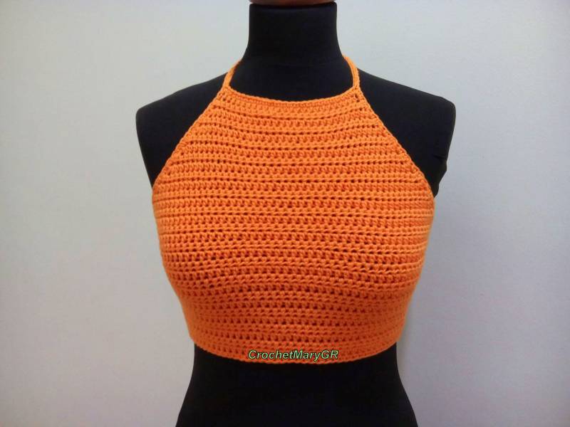 Orange Häkeln Neckholder Crop Top Handgemachte Boho Festival Kleidung von CrochetMaryGRKnits