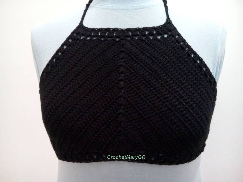 Schwarzes Gehäkeltes Neckholder Top , 100% Baumwolle Boho Bralette von CrochetMaryGRKnits